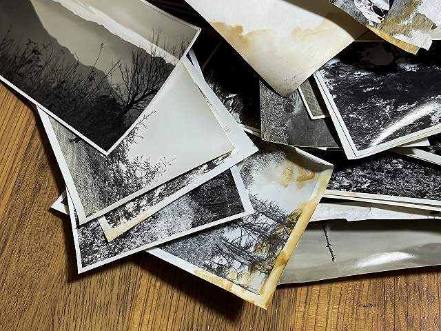 昔の写真を捨てた